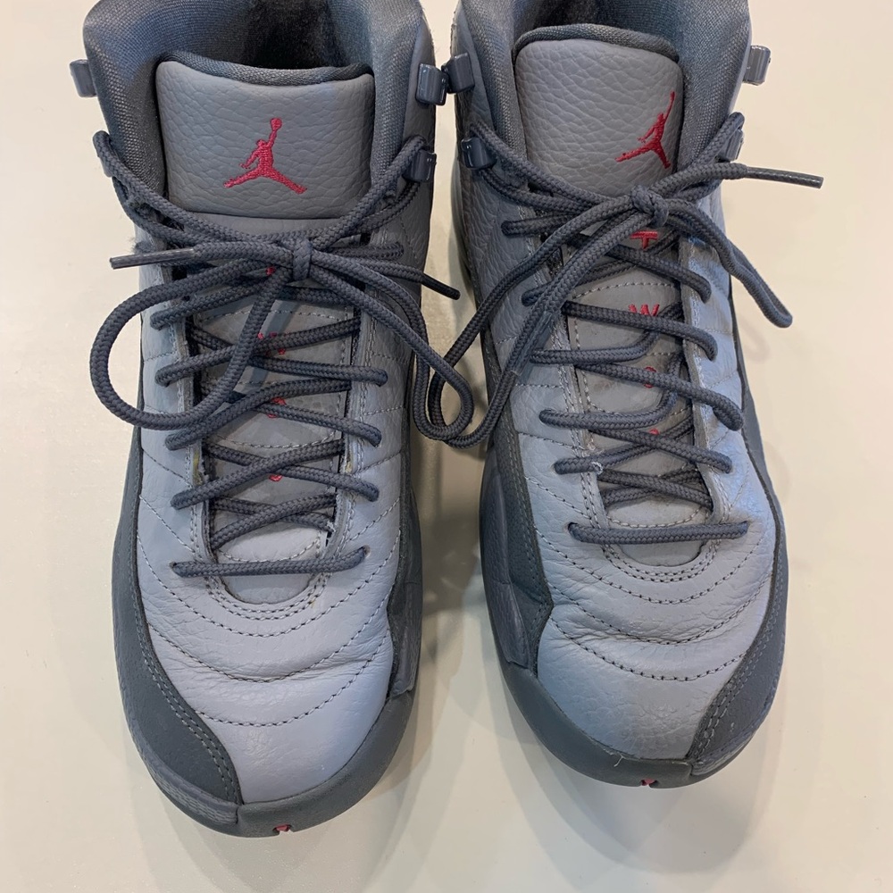 Jordan Kids Sneakers in Gray and Red